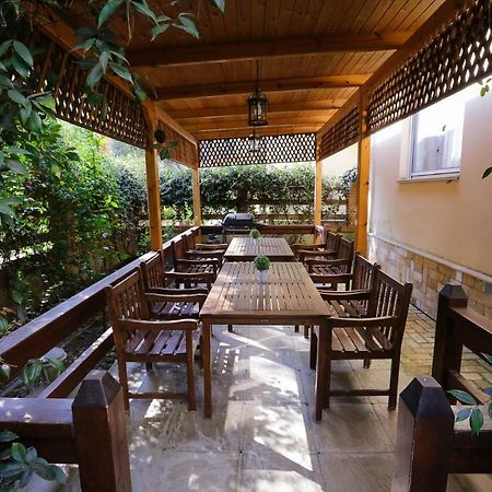 Pine-Tree Apt W/ Private Garden 50 M From The Sea Golem  Εξωτερικό φωτογραφία