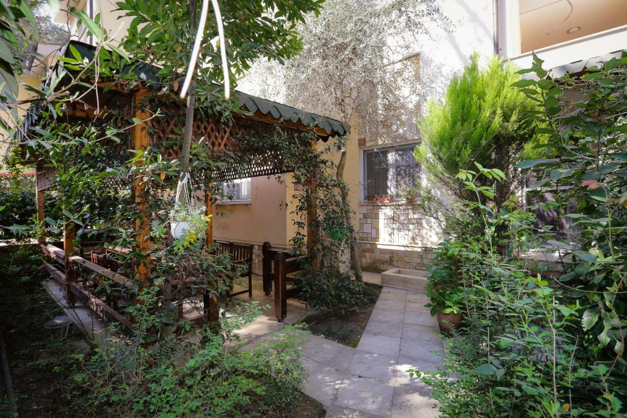 Pine-Tree Apt W/ Private Garden 50 M From The Sea Golem  Εξωτερικό φωτογραφία
